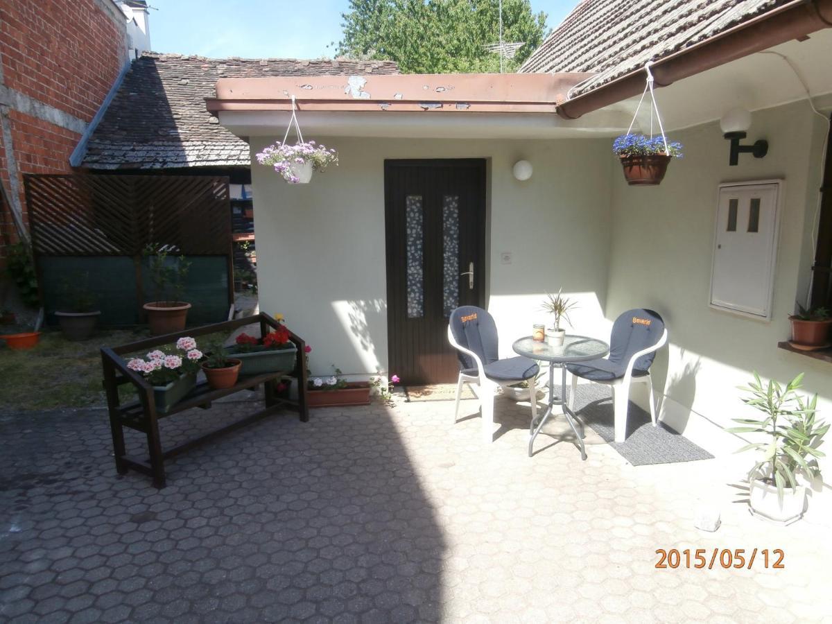 Apartments With A Parking Space Samobor, Prigorje - 12869 Exterior foto