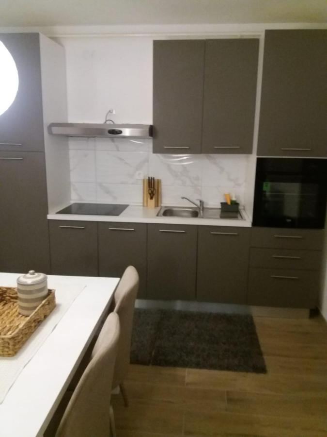 Apartments With A Parking Space Samobor, Prigorje - 12869 Exterior foto